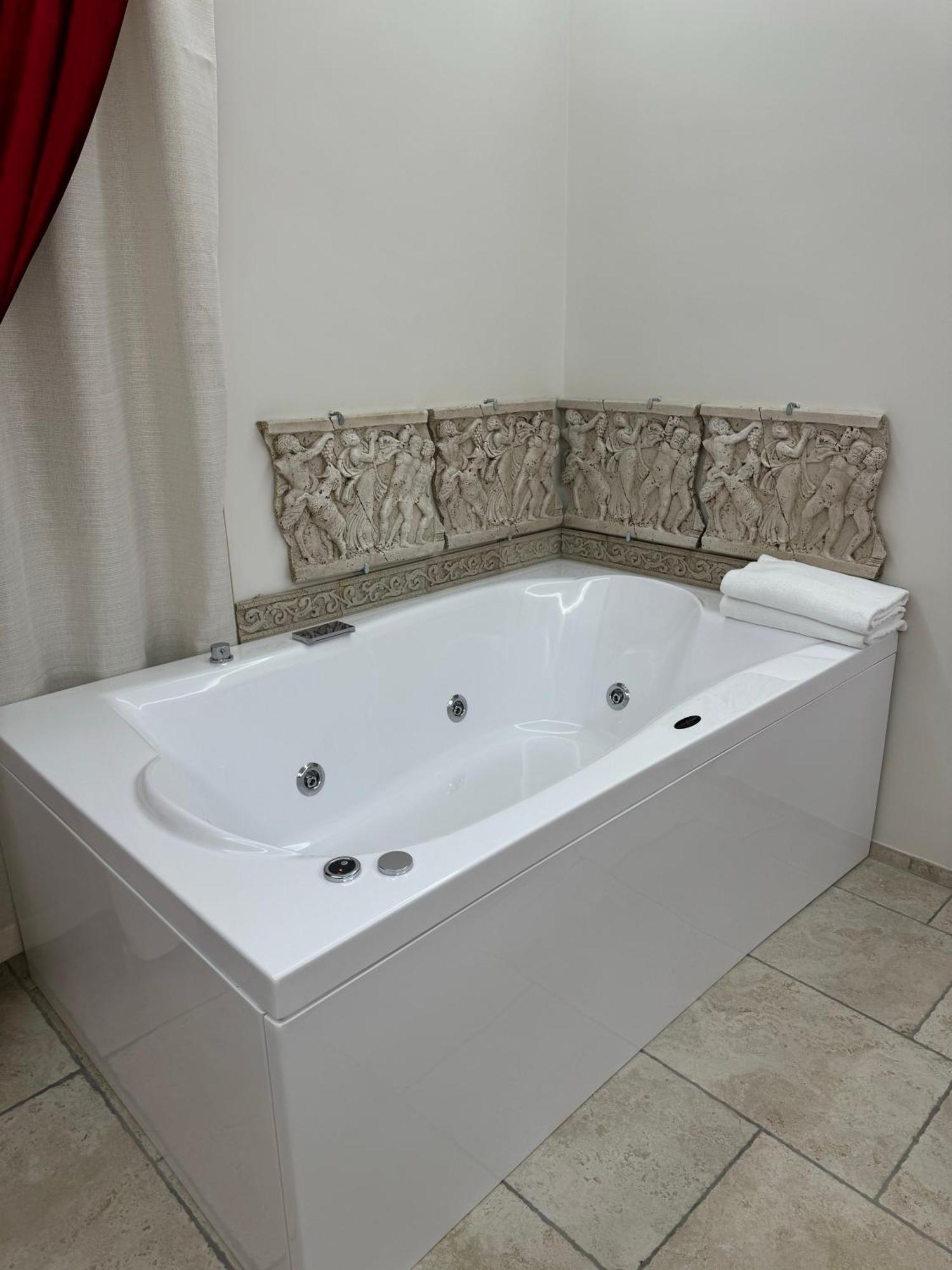 Jacuzzi Rooms Vatican Museum Rome Exterior photo